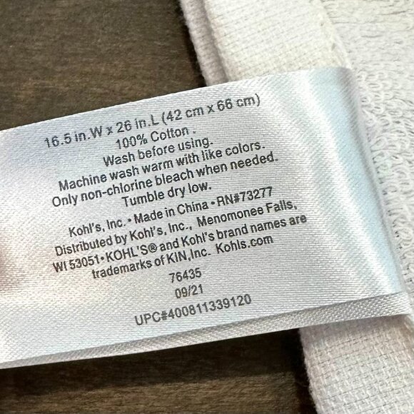 NEW - St. Nicholas Square® Christmas Cardinal Kitchen Towel - Set of 2 - Picture 8 of 8